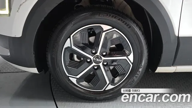 Kia Niro The All New Niro Trendy — Фото автомобиля 5