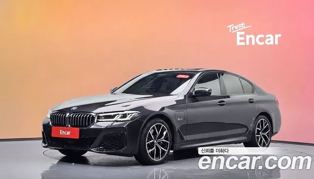Фотография автомобиля — BMW 5 Series G30