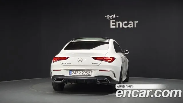 Mercedes-Benz CLA-Class — Фото автомобиля 4