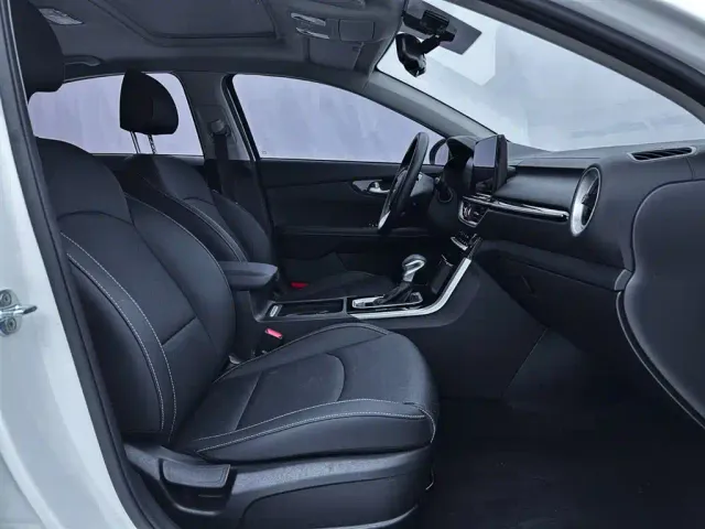 Kia K3 — Фото автомобиля 20