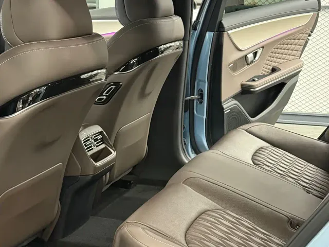 BYD Han — Фото автомобиля 13