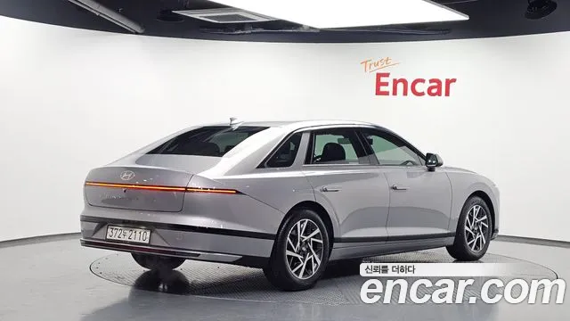 Hyundai Grandeur GN7 — Фото автомобиля 2