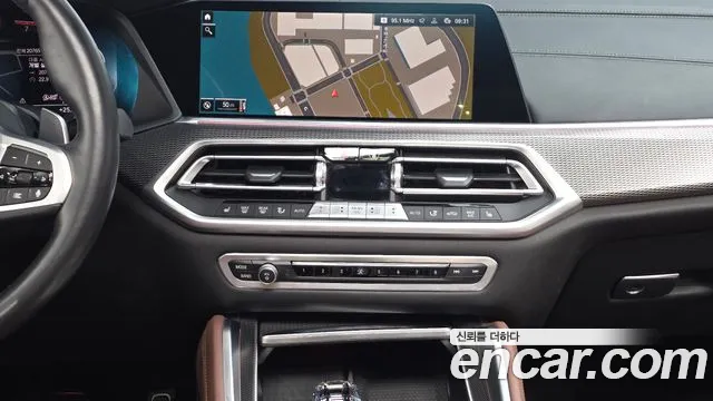 BMW X6 xDrive40i M Sport — Фото автомобиля 13