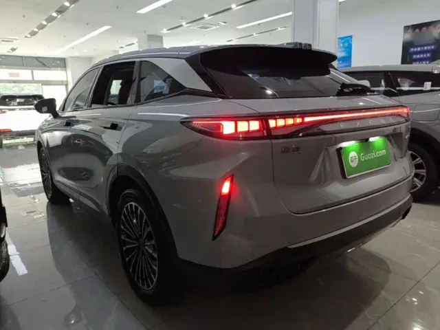 Exeed RX — Фото автомобиля 4