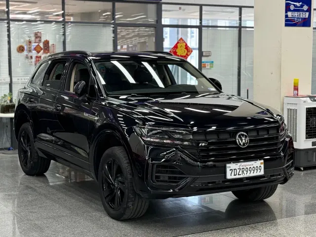 Volkswagen Touareg — Фото автомобиля 4