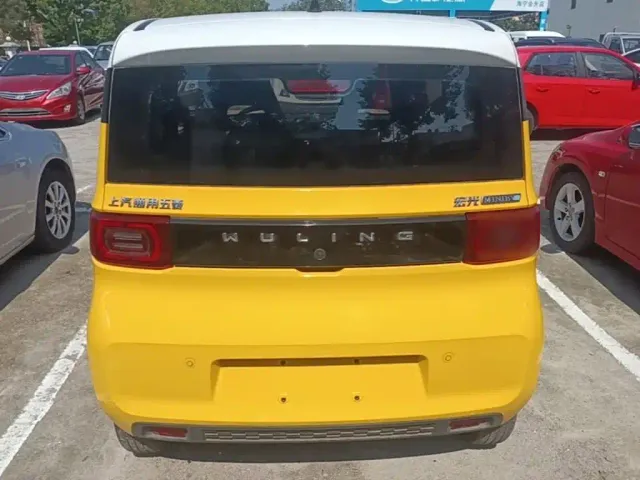 Wuling Hongguang Mini EV — Фото автомобиля 5