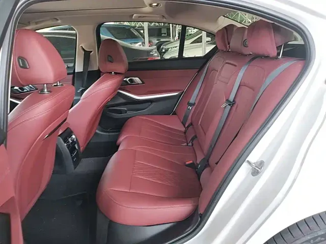 BMW i3 — Фото автомобиля 16