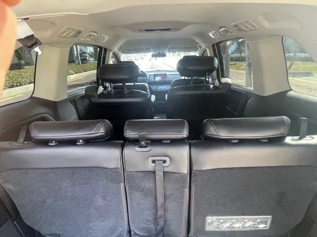 Honda Odyssey — Фото автомобиля 11