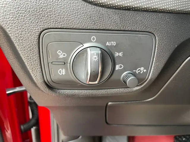 Audi Q2L — Фото автомобиля 13