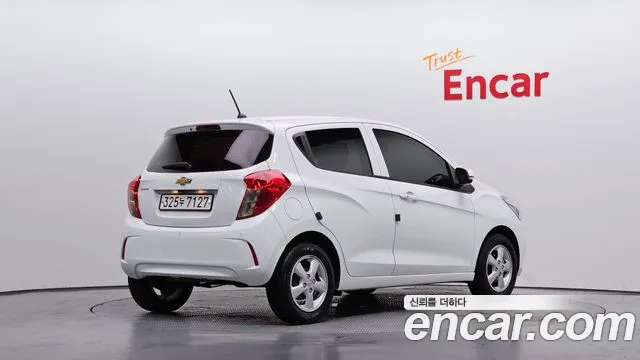 Chevrolet Spark — Фото автомобиля 2