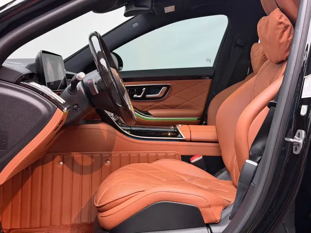 Mercedes-Benz Maybach S-Class — Фото автомобиля 14