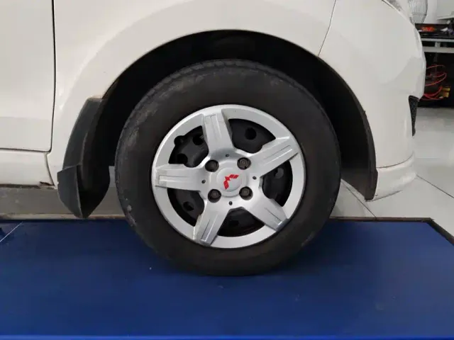 Wuling Hongguang — Фото автомобиля 6
