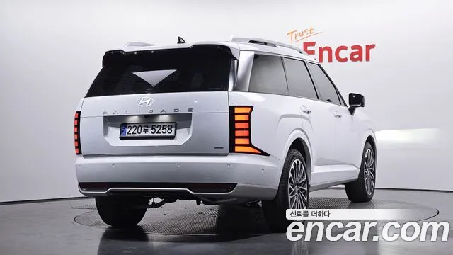 Hyundai Palisade Palisade (LX3) Бензин 2.5T 4WD 7 мест — Фото автомобиля 2