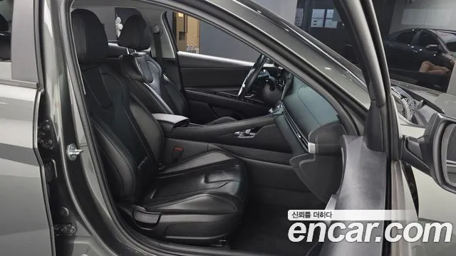 Hyundai Avante CN7 — Фото автомобиля 16