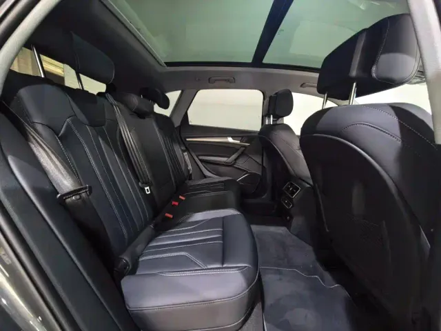 Audi Q5L — Фото автомобиля 13