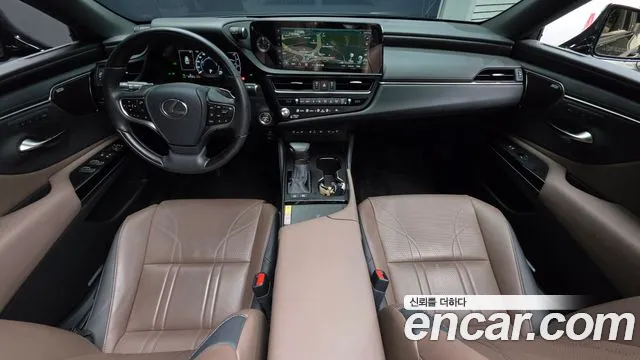 Lexus ES 7th Gen — Фото автомобиля 10