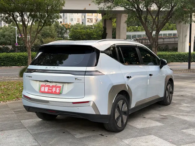 GAC Aion Y — Фото автомобиля 22
