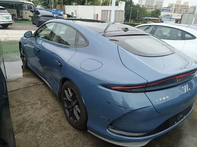IM Motors L6 — Фото автомобиля 4