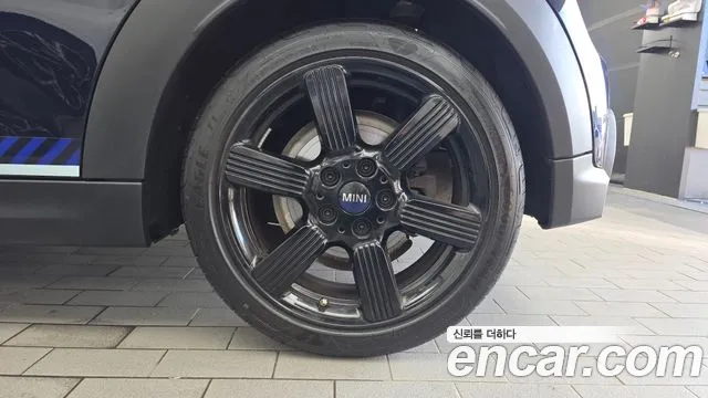 Mini Cooper — Фото автомобиля 21