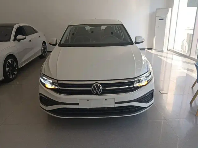 Volkswagen Bora — Фото автомобиля 2