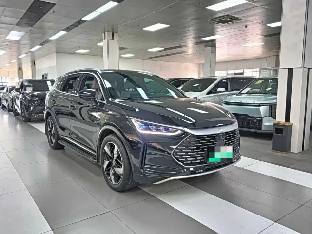 BYD Tang — Фото автомобиля 3