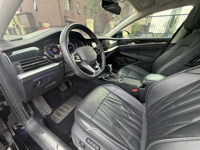 Volkswagen Passat — Фото автомобиля 4