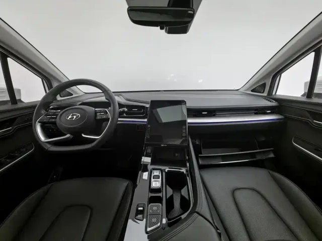 Hyundai Custo — Фото автомобиля 5