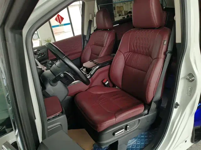 Honda Elysion — Фото автомобиля 14