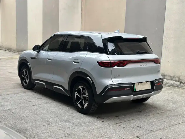 BYD Yuan UP — Фото автомобиля 9