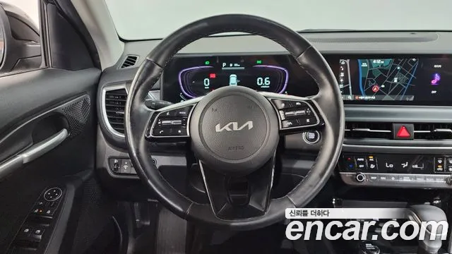 Kia Seltos Новый Seltos Бензин 2.0 2WD — Фото автомобиля 13