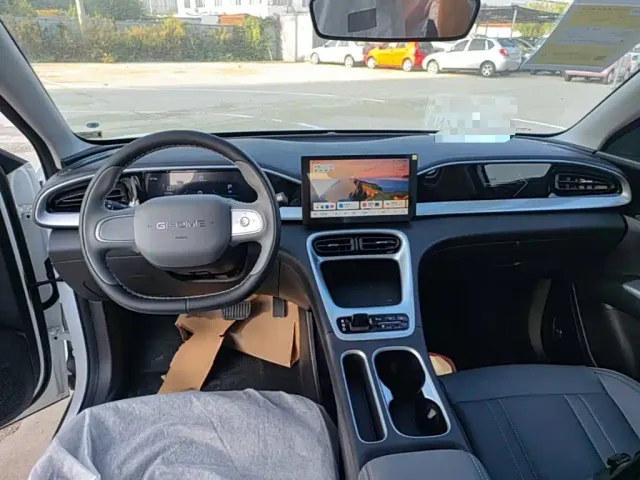 Geely Starry Wish — Фото автомобиля 9