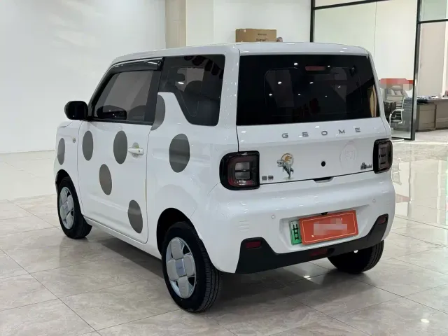 Geely Galaxy Panda 2023 Panda Mini 200km Endurance Bear — Фото автомобиля 4
