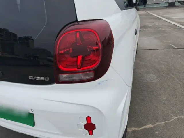Roewe Clever — Фото автомобиля 7