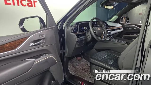 Cadillac Escalade Generation 5 — Фото автомобиля 10