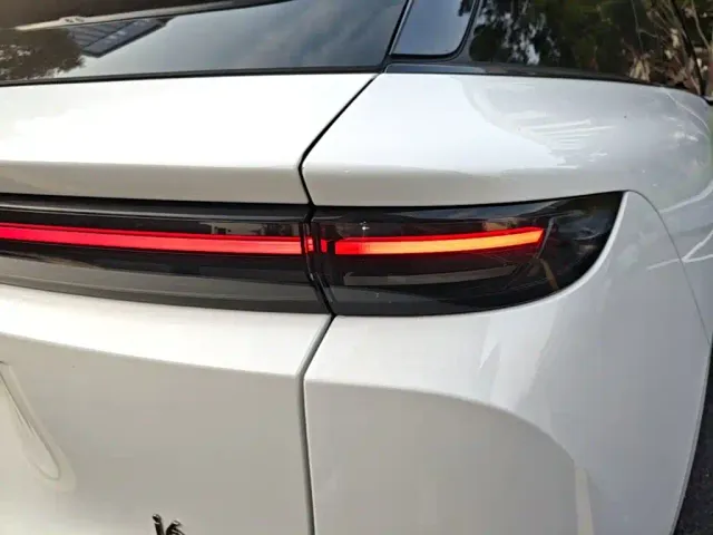 Li Auto i6 — Фото автомобиля 7