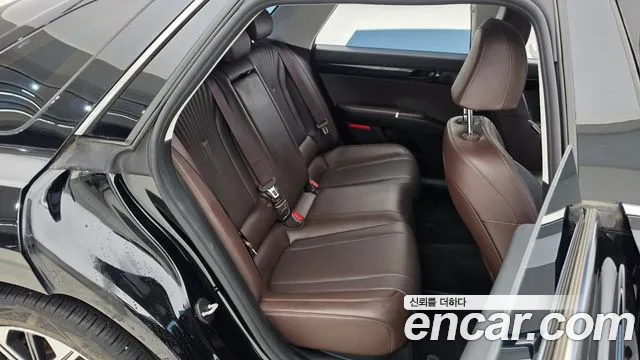 Hyundai Grandeur GN7 — Фото автомобиля 11