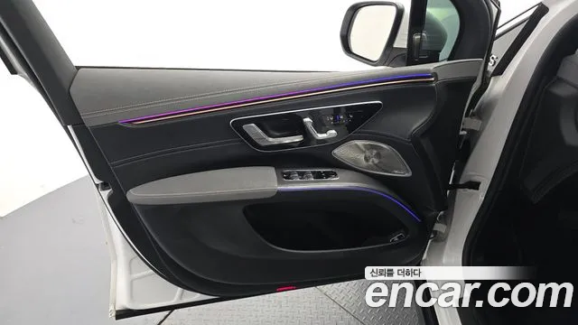 Mercedes-Benz EQS — Фото автомобиля 24