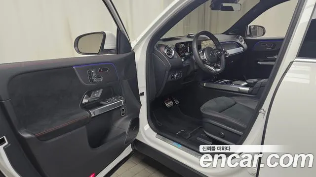 Mercedes-Benz EQB — Фото автомобиля 10