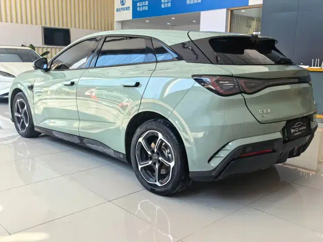 BYD Seal 06 GT — Фото автомобиля 9