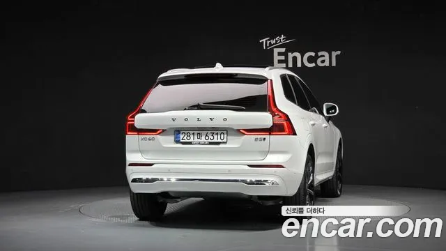 Вольво XC60 — Фото автомобиля 4