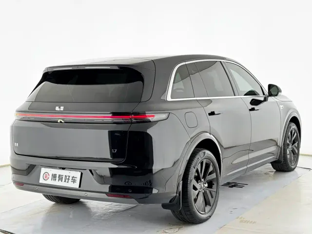Li Auto L7 — Фото автомобиля 15