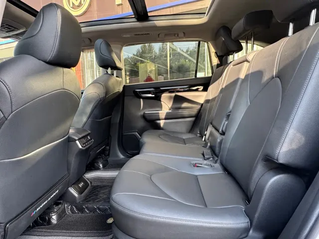 Toyota Highlander — Фото автомобиля 15