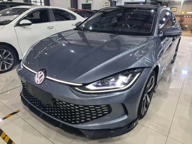Фотография автомобиля — Volkswagen Lamando