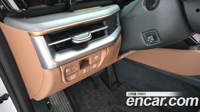 Hyundai Grandeur GN7 — Фото автомобиля 30