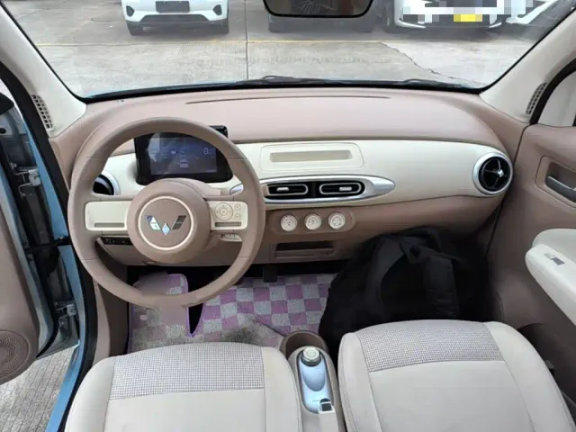 Wuling Hongguang Mini EV — Фото автомобиля 9