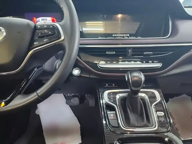 GAC Trumpchi M6 — Фото автомобиля 9