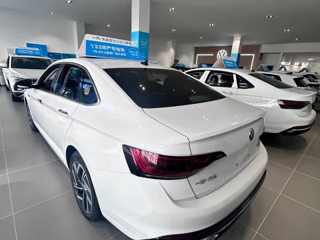 Volkswagen Sagitar — Фото автомобиля 6