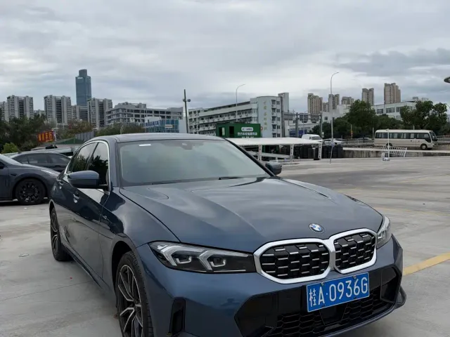 BMW 3 Series — Фото автомобиля 3