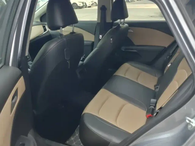 Chevrolet Monza — Фото автомобиля 12