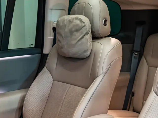 Li Auto i8 — Фото автомобиля 12